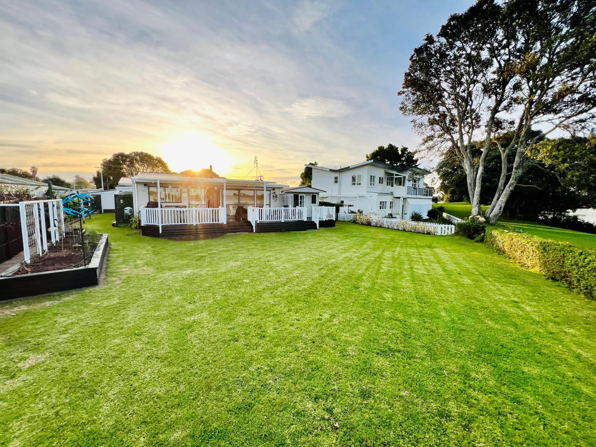 Monarch Cottage On The Estuary Athenree Exteriér fotografie